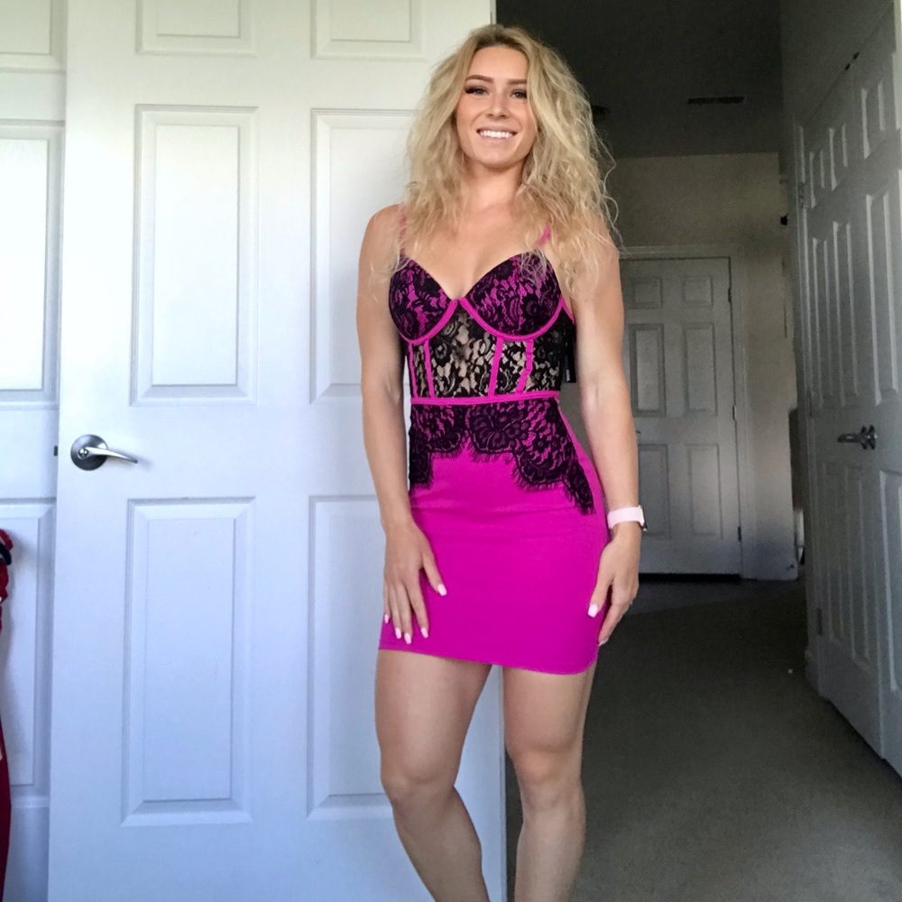 Mini dress with lace